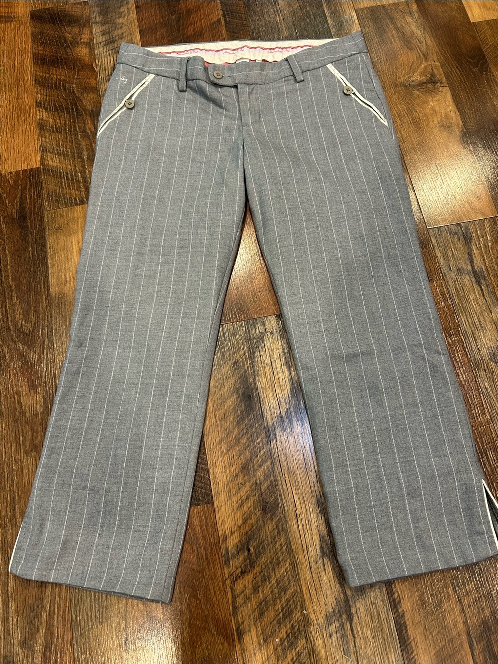 Vintage Abercrombie & Fitch Gray Pinstripe capri pants